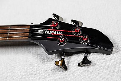 Yamaha RBX 374 BL