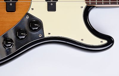 Fender American Deluxe Jazz Bass