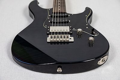 Yamaha Pacifica 612 VII FM TBL