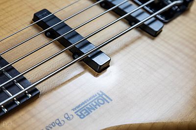 Hohner B Bass V