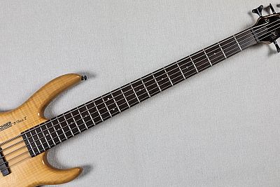 Hohner B Bass V