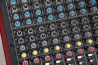 Allen & Heath ZED 22 FX