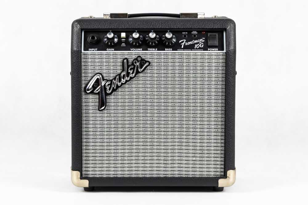 Decybelix: Fender Frontman 10 G