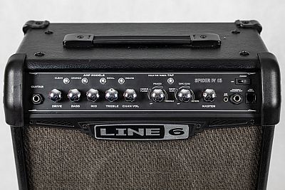 Line 6 Spider IV 15