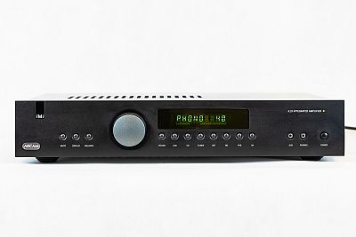 Arcam FMJ A 19